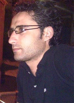 الكاتب المسرحي المغربي محمد زيطان